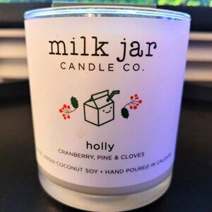 Milkjar Candle Co. | Holly-Scented Candle (Cranberry, Pine & Cloves)
